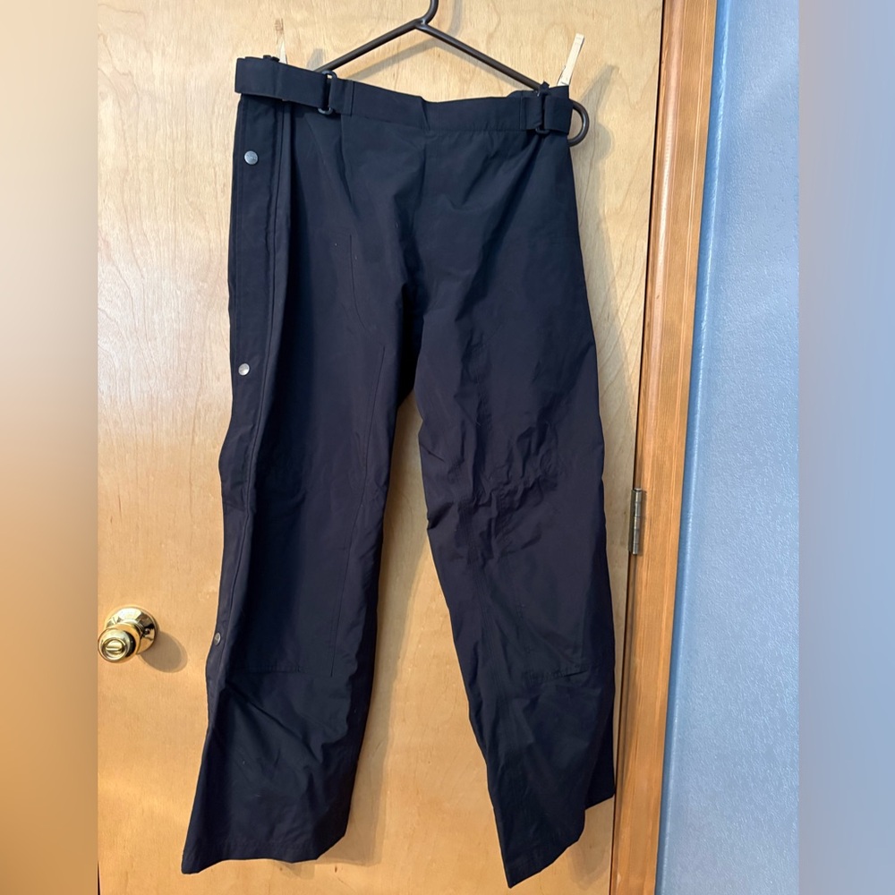 Carhartt Women's Black Snow Ski Pants - Size Medium